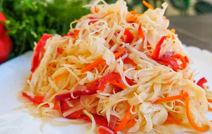 Салат капустный с болгарским перцем в маринаде